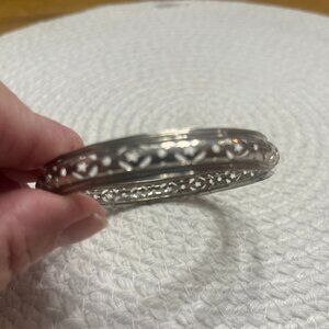 Vintage SILVER tone CUT-OUTS Stars and Circles Pattern Bangle (EUC) #80E